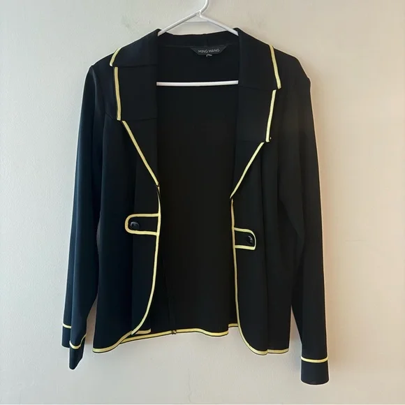 Ming Wang Black and Yellow Blazer with Structured Silhouette - Picture 2 of 10